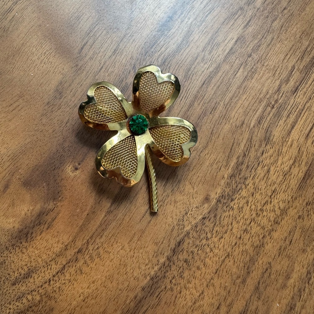 Vintage Four Clover Leaf Gold Broach